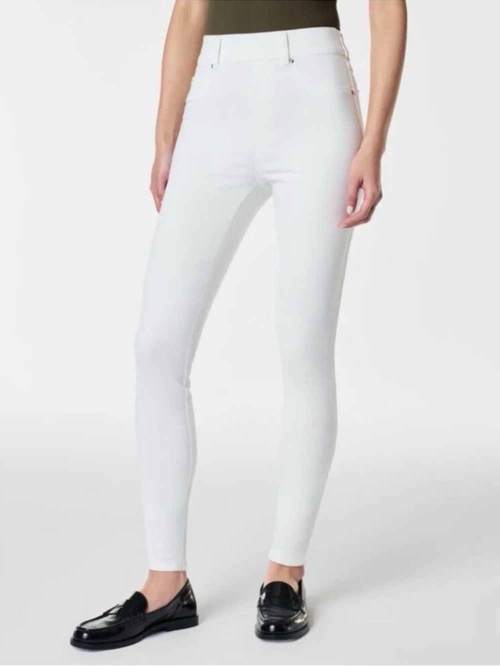 SPANX White Pull-On Denim Jeggings / Skinny Jeans. Size Medium.